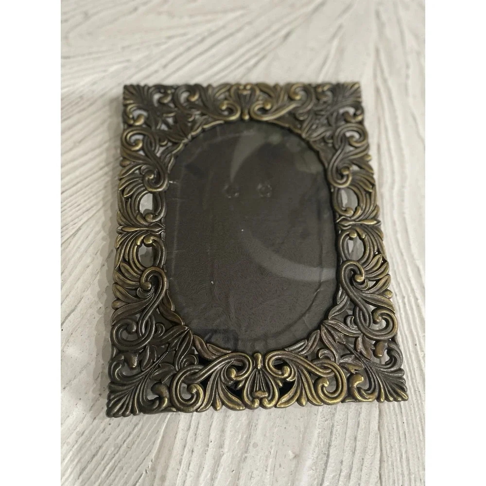 Vintage Heavy Antique Brass Colored Metal Filigree‎ Picture Frame Holds 5